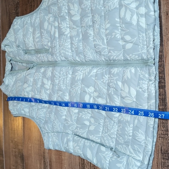 Eddie Bauer Alpine Puffer Vest | Size Large In Chinois Green Leafy - NWT - Picture 11 of 11